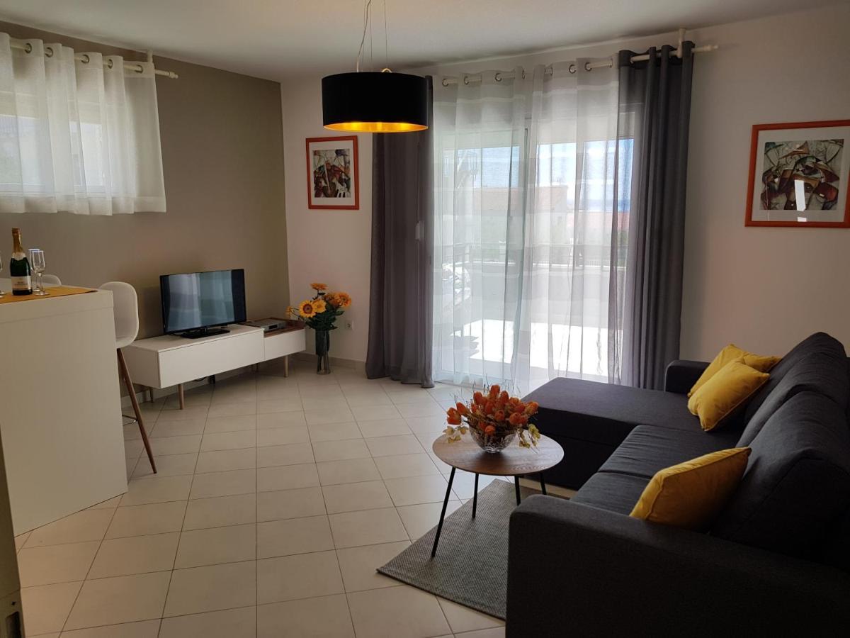 טרוגיר Villa Seaview With Pool - Apartment Cotton מראה חיצוני תמונה